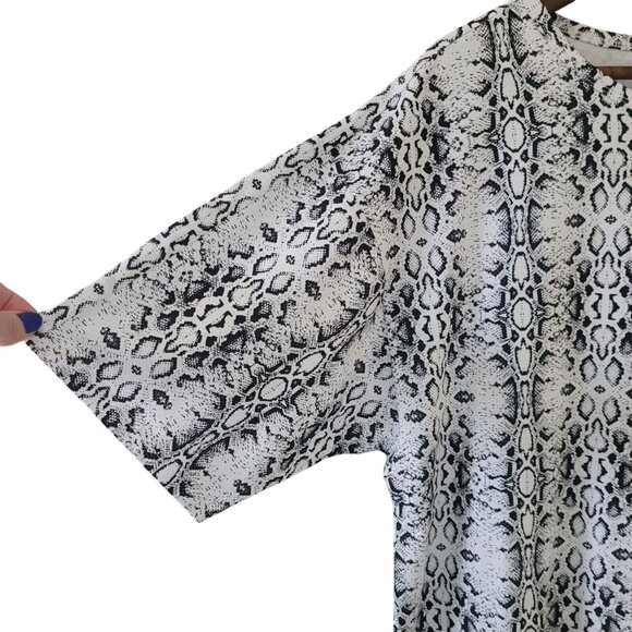 Tamela Mann Collection Snake Print Tee Womens Size 18/20 Stretch Athletic Casual - Picture 4 of 7
